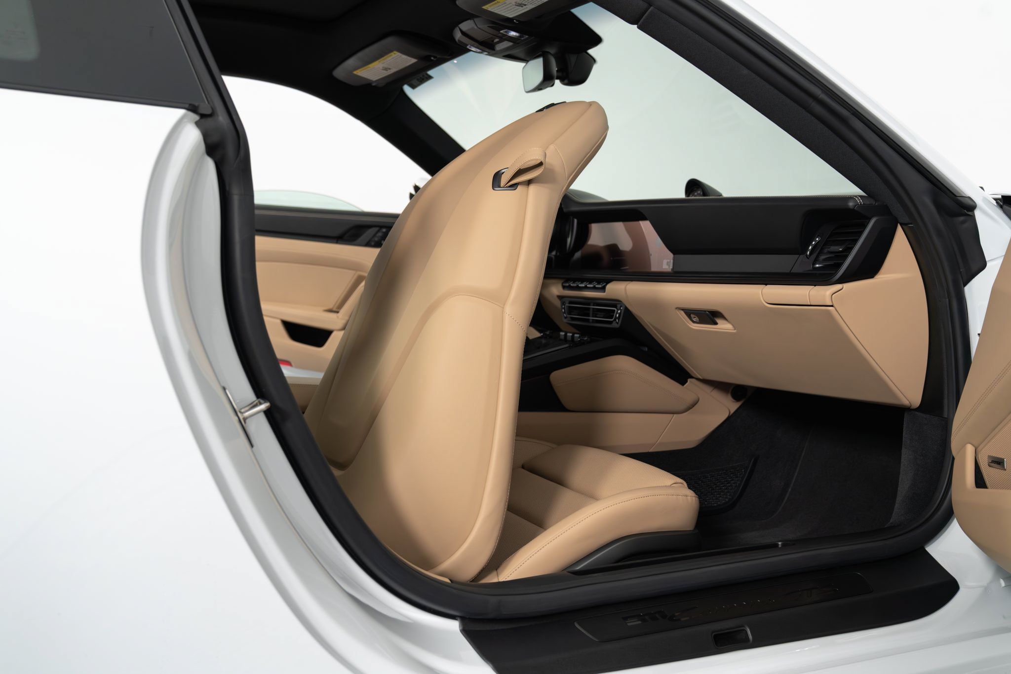 Used 2023 Porsche 911 Carrera S RWD image 12