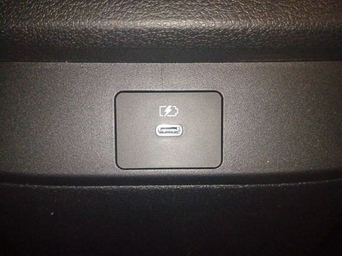 New 2026 Nissan Sentra SR w/ Floor Mat Package FWD image 25