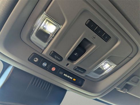 Used 2023 GMC Sierra 1500 SLT w/ SLT Premium Package image 19