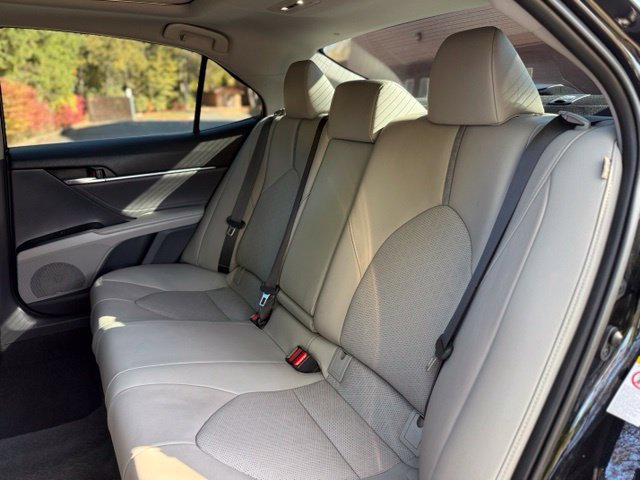 Used 2018 Toyota Camry XSE FWD image 37