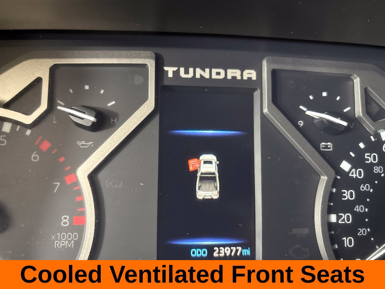 Used 2023 Toyota Tundra Limited w/ Power Package AWD/4WD image 17