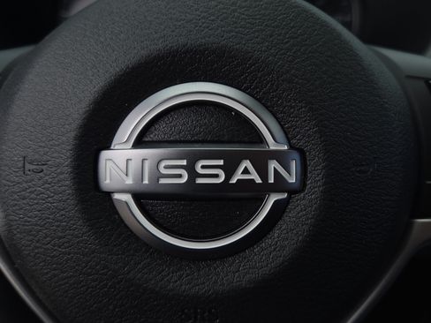 Used 2022 Nissan Kicks SV FWD image 38