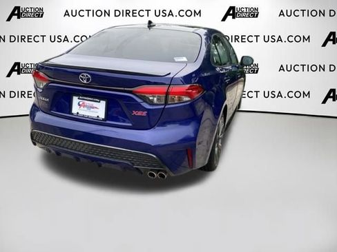Used 2021 Toyota Corolla XSE image 11