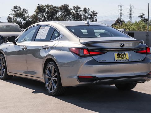 Used 2021 Lexus ES 250 F Sport w/ Accessory Package 2 AWD/4WD image 2