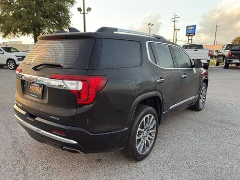 Used 2022 GMC Acadia Denali image 7