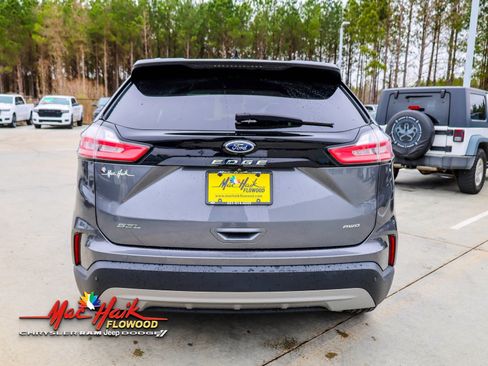 Used 2022 Ford Edge SEL w/ Convenience Package image 5