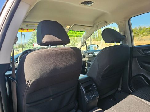 Used 2019 Subaru Outback 2.5i Premium AWD/4WD image 19