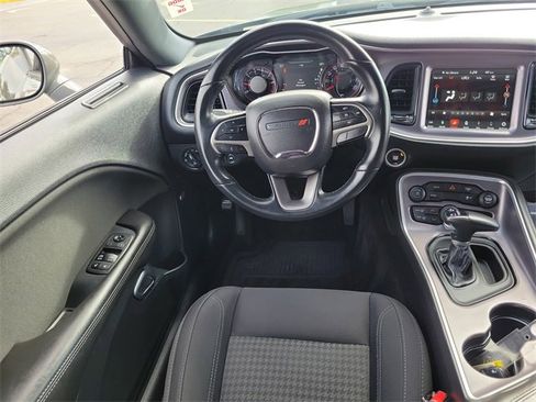 Used 2019 Dodge Challenger SXT w/ Blacktop Package image 7