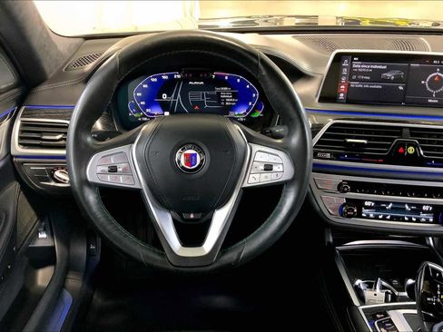 Used 2022 BMW ALPINA B7 xDrive w/ Luxury Rear Seating Package image 5