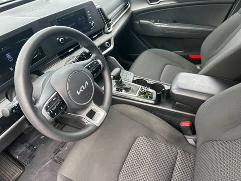 Used 2024 Kia Sportage LX FWD image 10