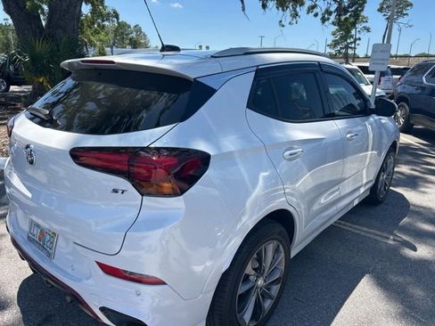 Certified 2020 Buick Encore GX Essence w/ Advanced Technology Package FWD image 7