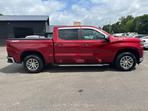 Used 2020 Chevrolet Silverado 1500 LT AWD/4WD image 2