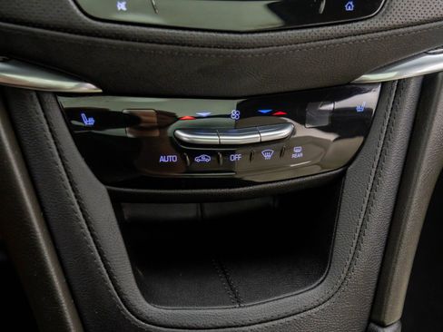 Certified 2022 Cadillac XT5 Sportv image 24