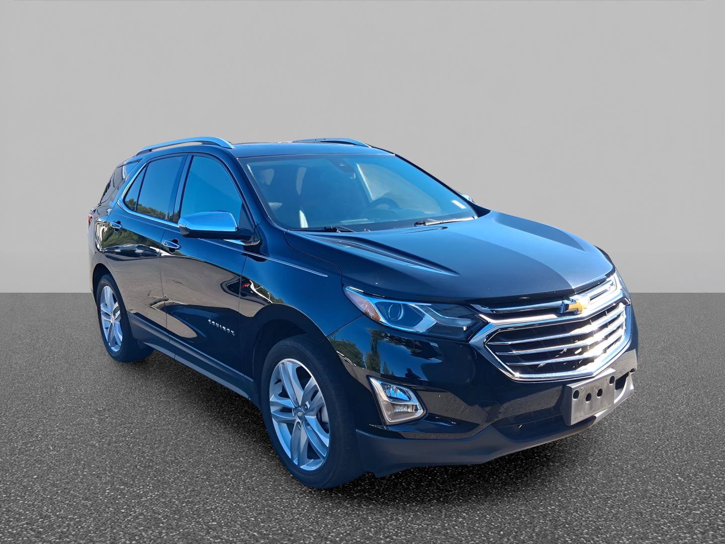Used 2018 Chevrolet Equinox Premier FWD image 2