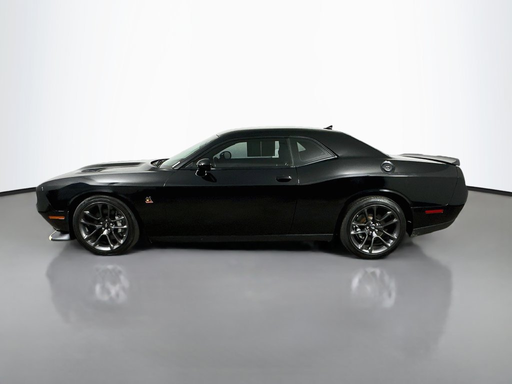 Used 2022 Dodge Challenger R/T Scat Pack RWD image 5
