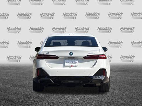 Used 2024 BMW i5 eDrive40i w/ M Sport Package RWD image 6
