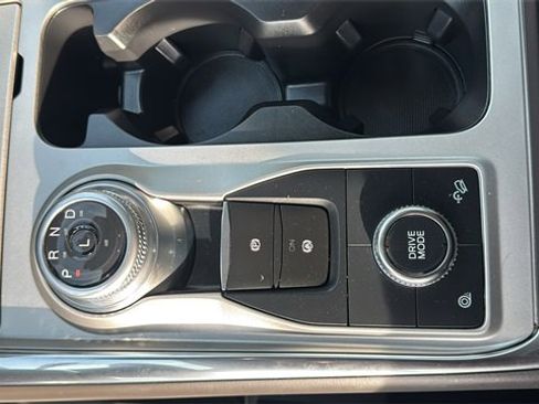 Certified 2023 Ford Explorer Platinum w/ Class IV Trailer Tow Package image 26