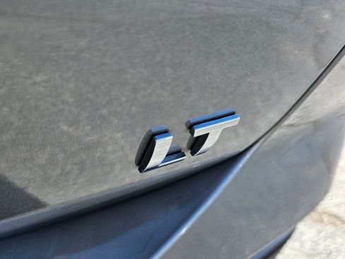 Used 2024 Chevrolet Equinox LT image 12