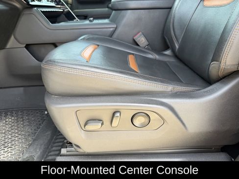 Used 2024 GMC Sierra 2500 AT4 w/ AT4 Premium Plus Package AWD/4WD image 36