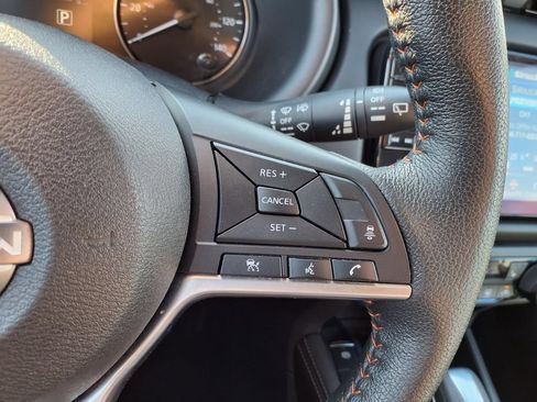 Used 2024 Nissan Kicks SR w/ SR Premium Package FWD image 15