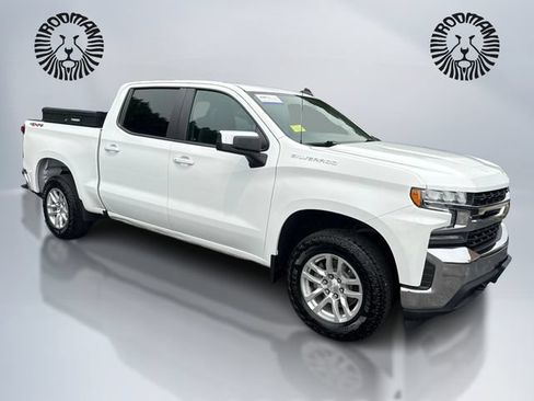 Used 2021 Chevrolet Silverado 1500 LT AWD/4WD image 3