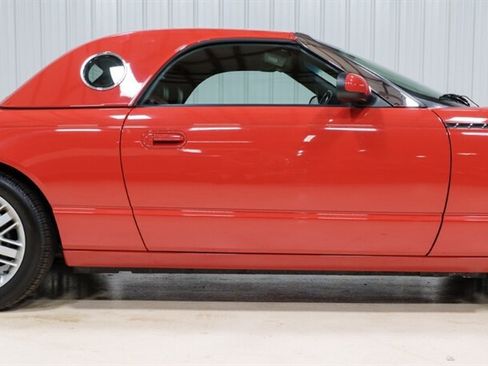Used 2002 Ford Thunderbird RWD image 14