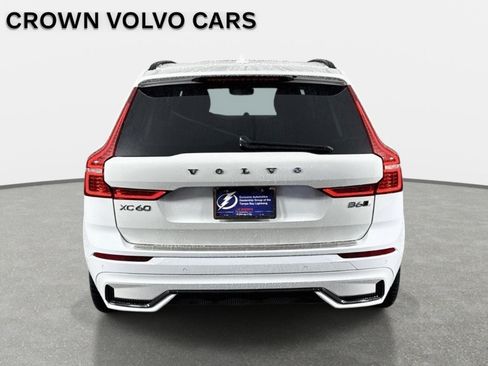 Used 2023 Volvo XC60 B6 Ultimate w/ Protection Package Premier AWD/4WD image 7