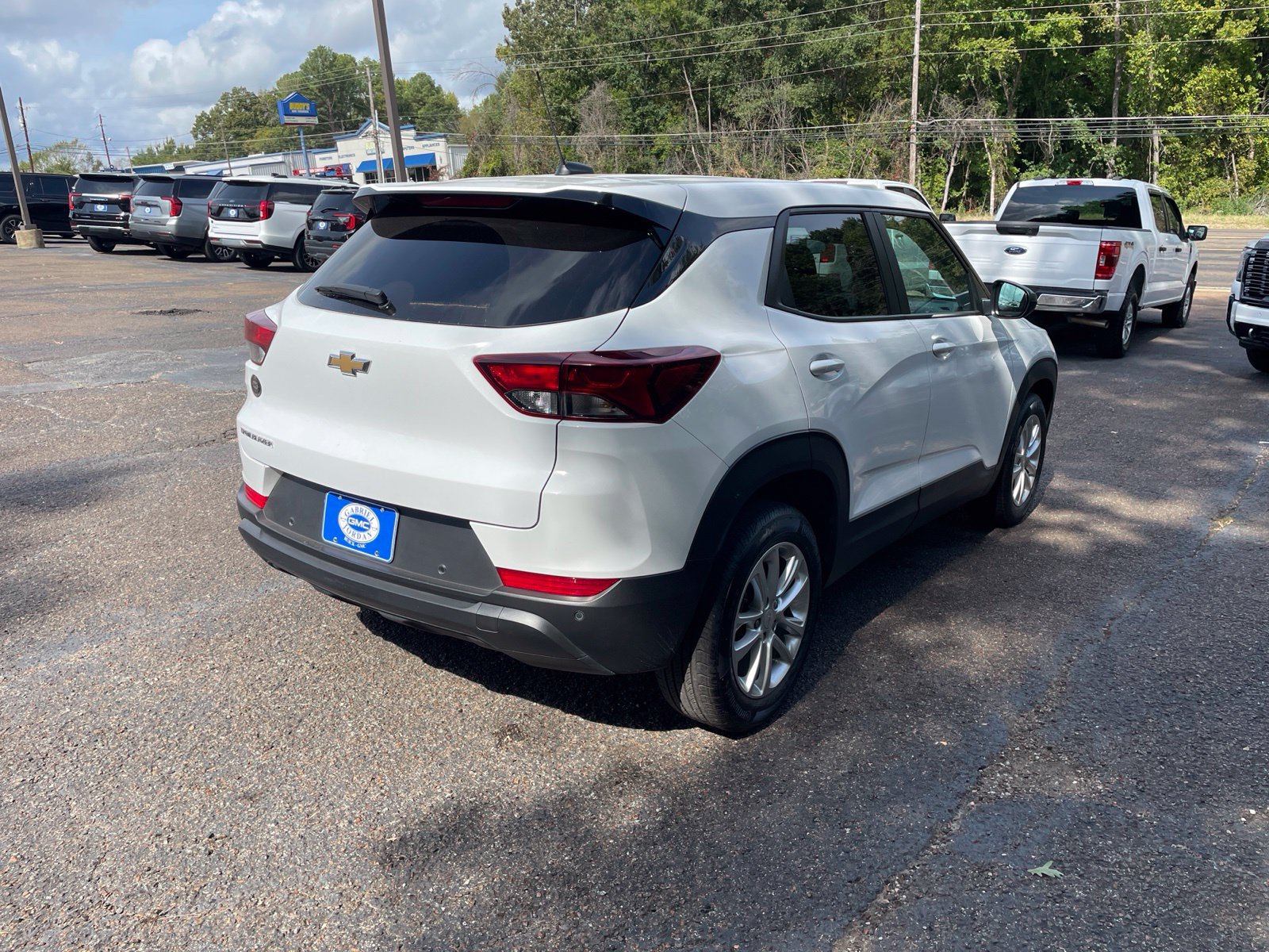 Used 2025 Chevrolet TrailBlazer LS w/ LS Convenience Package FWD image 6