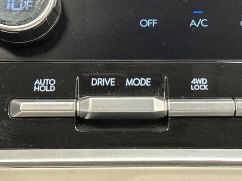 Used 2024 Hyundai Santa Fe SEL image 23