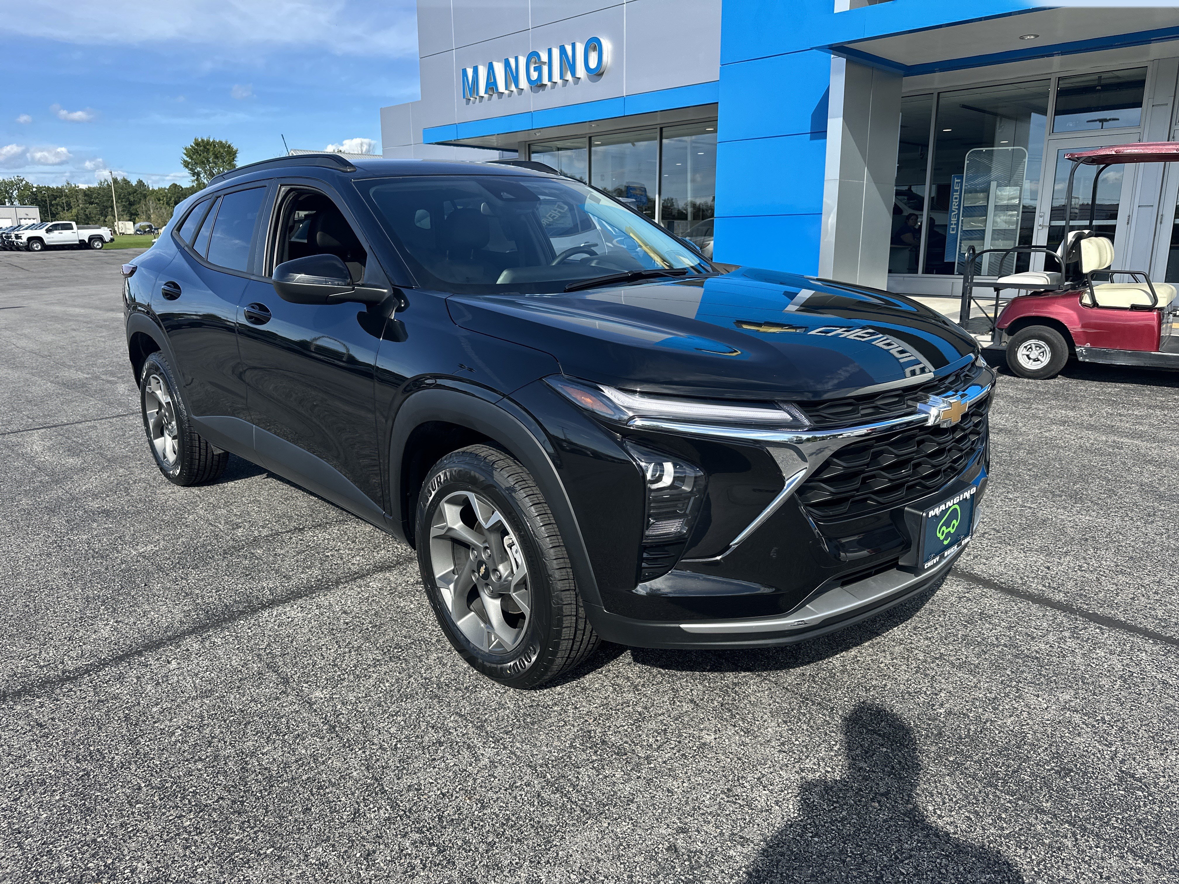 Certified 2024 Chevrolet Trax LT w/ Driver Confidence Package FWD image 2