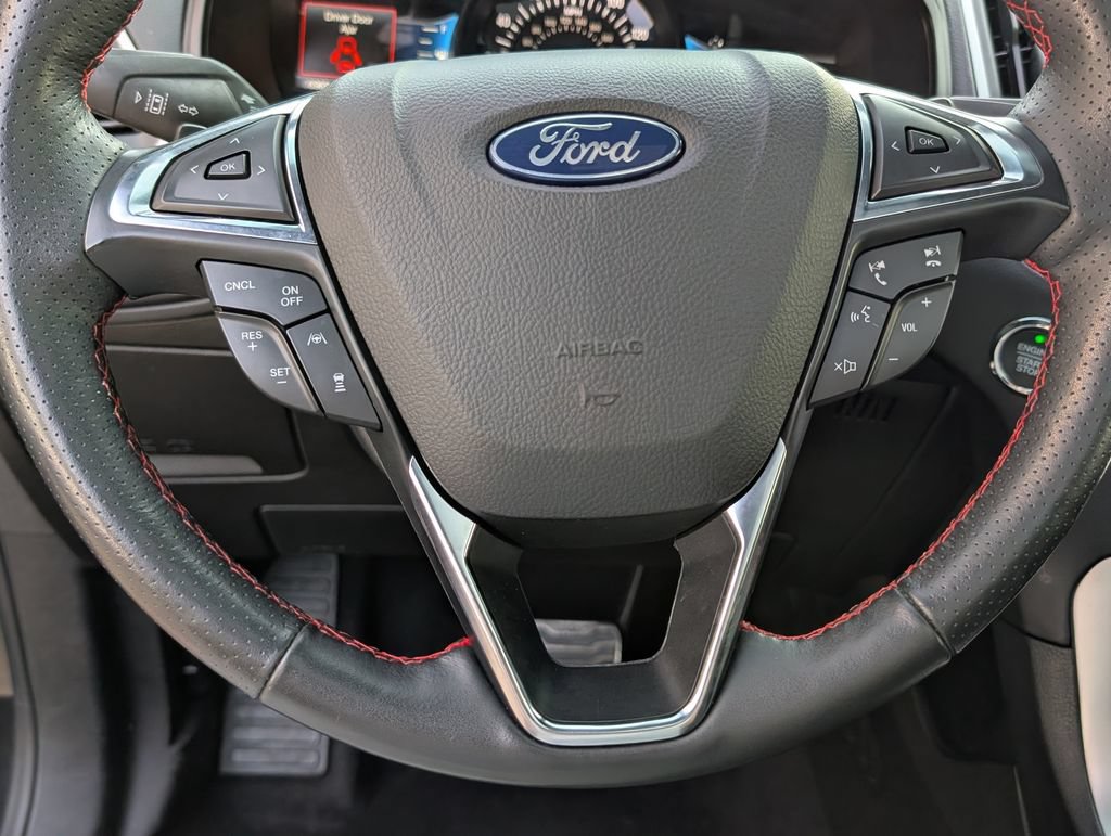 Used 2022 Ford Edge ST-Line w/ Class II Trailer Tow Package AWD/4WD image 5