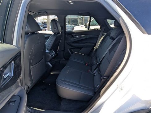 Used 2023 Chevrolet Silverado 1500 LT image 36