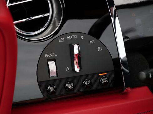 Certified 2017 Rolls-Royce Dawn image 26