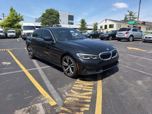 Used 2021 BMW 330i xDrive Sedan w/ Premium Package AWD/4WD image 3