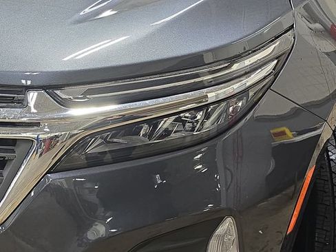 Used 2023 Chevrolet Equinox LT image 32