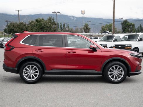 Used 2023 Honda CR-V EX image 3