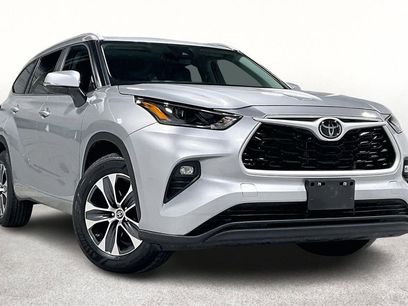 Used 2024 Toyota Highlander XLE