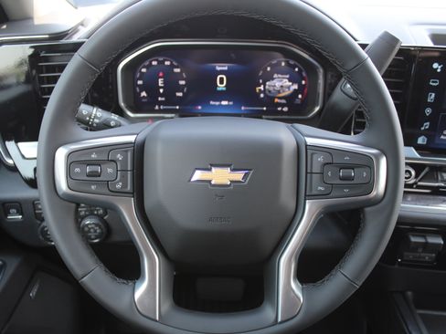 New 2026 Chevrolet Silverado 2500 LTZ w/ LTZ Premium Package AWD/4WD image 16
