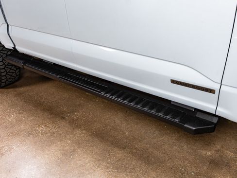 Used 2025 Ford F150 Lariat w/ Equipment Group 501A Mid image 13