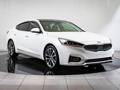 Used 2019 Kia Cadenza Technology image 5