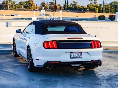 Used 2020 Ford Mustang Premium image 7