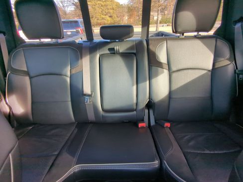 Used 2022 RAM 2500 Laramie w/ Night Edition image 22