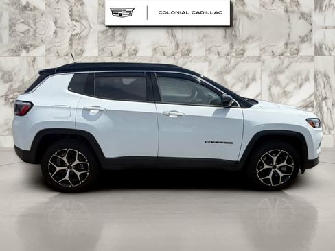 Used 2025 Jeep Compass Limited w/ Sun & Sound Group AWD/4WD image 6