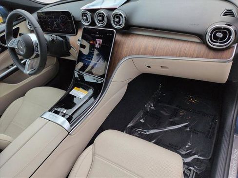 Used 2025 Mercedes-Benz C 300 Sedan image 23