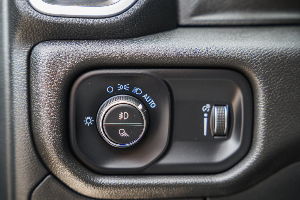 Used 2022 RAM 1500 Big Horn AWD/4WD image 43