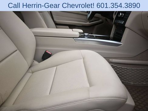 Used 2015 Mercedes-Benz E 350 Sedan image 25
