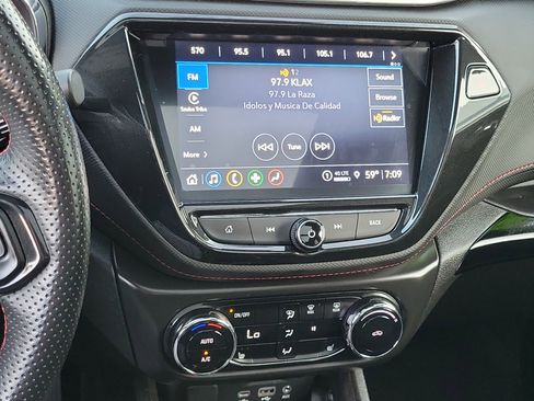 Used 2023 Chevrolet TrailBlazer RS w/ Sun and Liftgate Package image 11