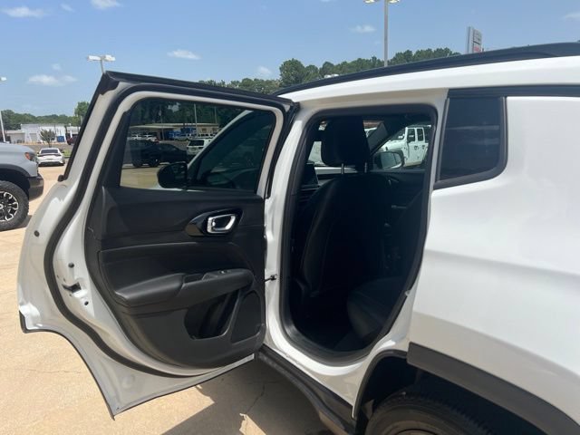 New 2026 Jeep Compass Latitude AWD/4WD image 10