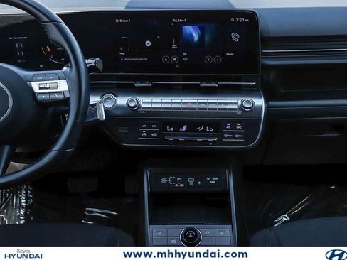 Certified 2025 Hyundai Kona SEL AWD/4WD image 12