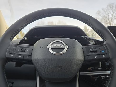 New 2026 Nissan Pathfinder SL image 17